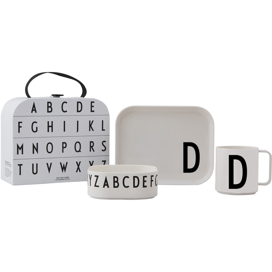 Design Letters Classics In A Suitcase -lahjarasia, D